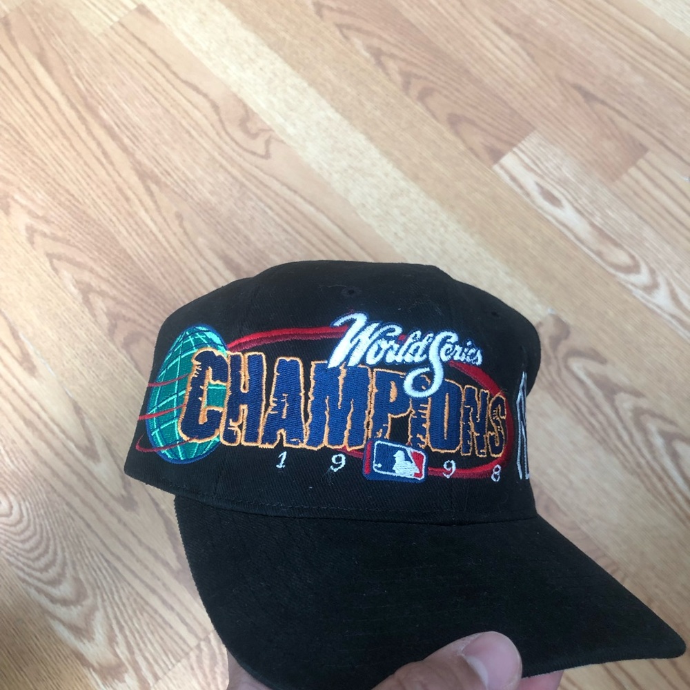 Vintage 1998 World Series NY Yankees Hat